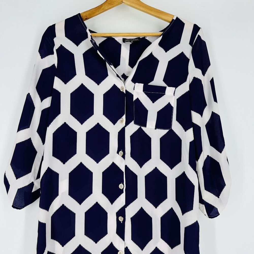 Gameday Couture Purple White Gold Printed V-Neck LSU Pocket Tunic Top Size S - Picture 3 of 9